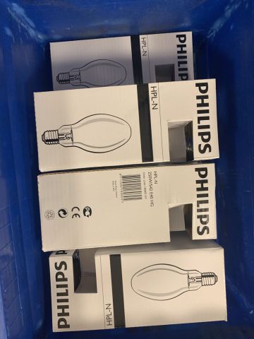 717366-28 Mixed light sources / lamps