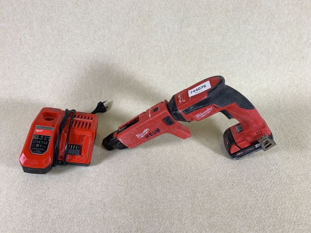 744076-4 Milwaukee Drywall Screwdriver M18 Fsg / CA 55