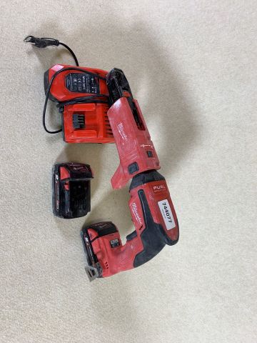 744077-3 Milwaukee M18 FSG / CA55