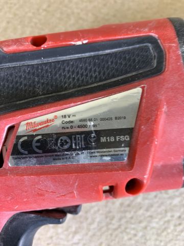 744077-6 Milwaukee M18 FSG / CA55