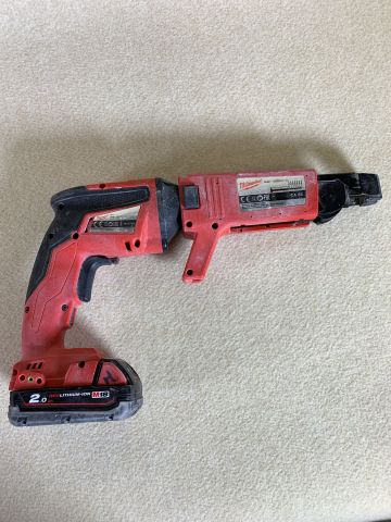 744077-8 Milwaukee M18 FSG / CA55