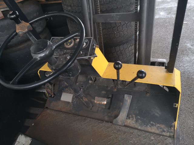 749844-5 Forklift - Shinko