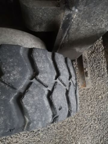 749844-11 Forklift - Shinko
