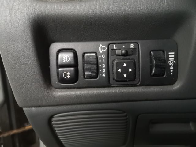 749847-48 MITSUBISHI CARISMA 1.6 G, 1996, 89 hp