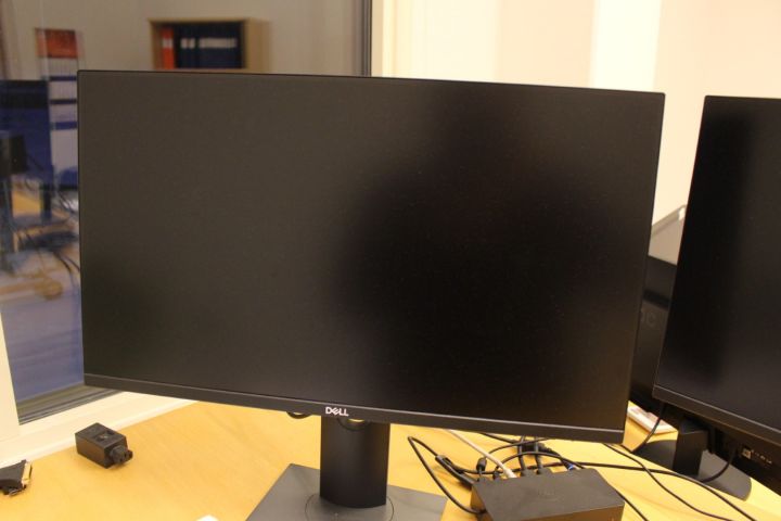 717779-7 Laptop Dell Latitude 7490 incl. 2 24 "computer monitors and peripherals