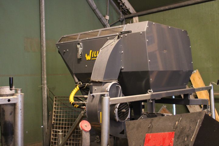 751234-1 Leaf suction for tractor - Wille 14190300