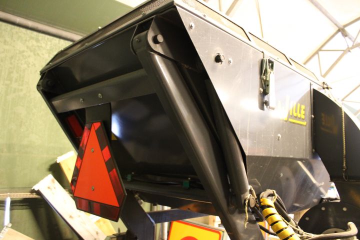 751234-5 Leaf suction for tractor - Wille 14190300