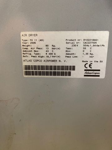 751277-7 Screw compressor Atlas Copco GA22P with dryer and tank