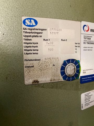 751277-12 Screw compressor Atlas Copco GA22P with dryer and tank