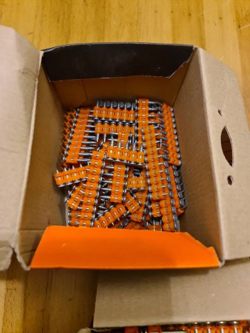 735087-10 6 drawers with various different cartridges for spit