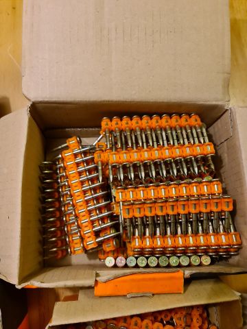 735087-11 6 drawers with various different cartridges for spit