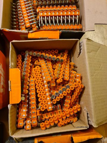 735087-12 6 drawers with various different cartridges for spit