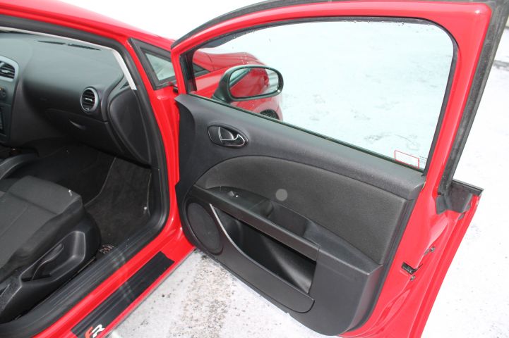 750660-11 SEAT LEON 2.0 TFSI FR, 197 hp