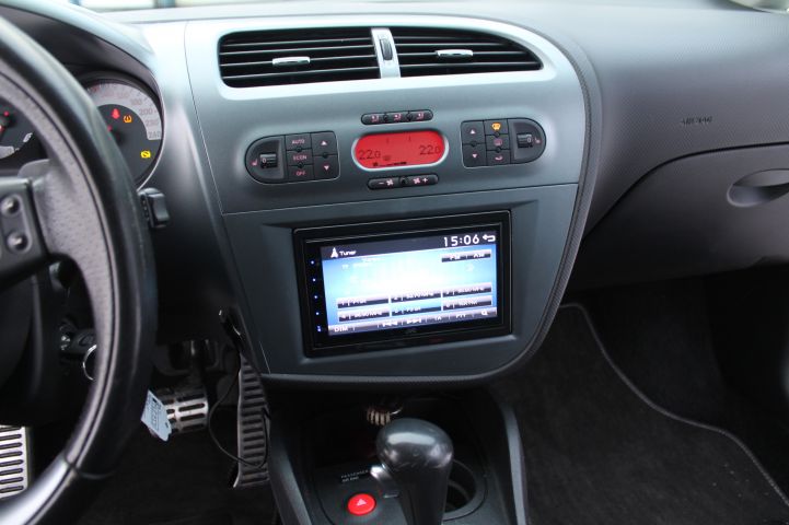 750660-23 SEAT LEON 2.0 TFSI FR, 197 hp