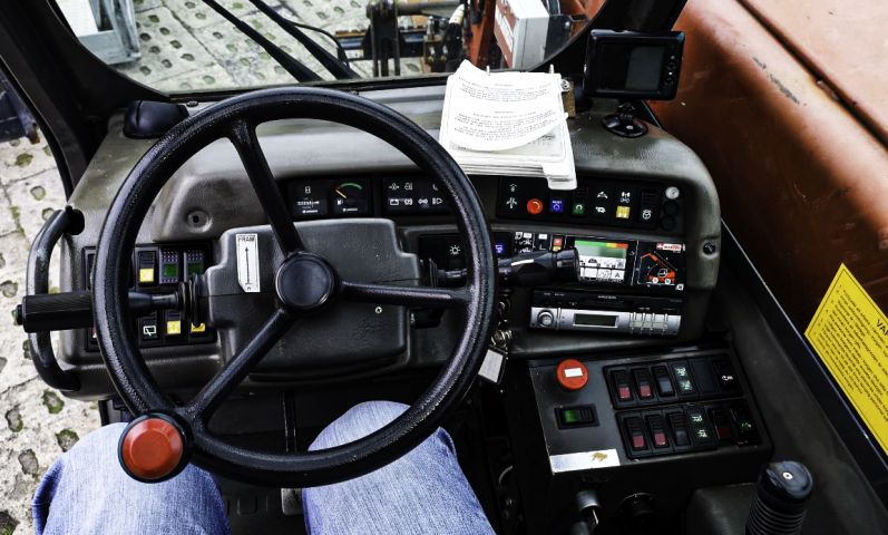 751553-16 Telescopic loader Manitou MRT 1850M, 2002