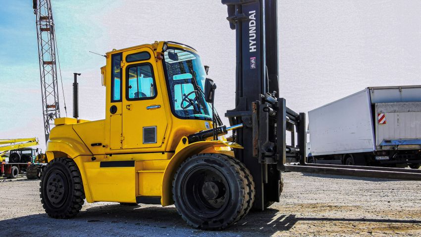 751555-13 Forklift truck Hyundai 80D-7E, 2011