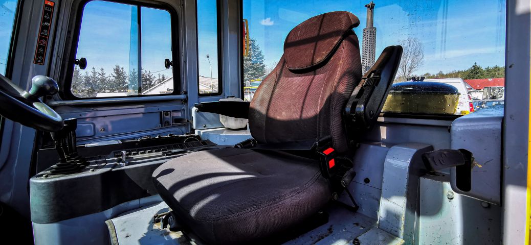 751555-15 Forklift truck Hyundai 80D-7E, 2011