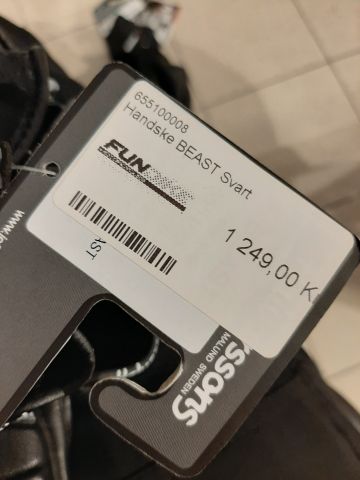 746060-2 Gloves - Halvarssons Beast, size 8