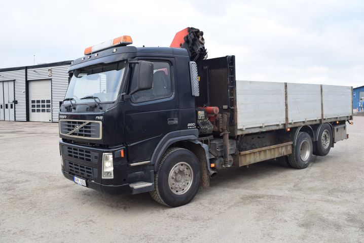 751611-3 Crane truck VOLVO FM9 6X2 JMNLAST C, 2006, Pallet finger crane 16504