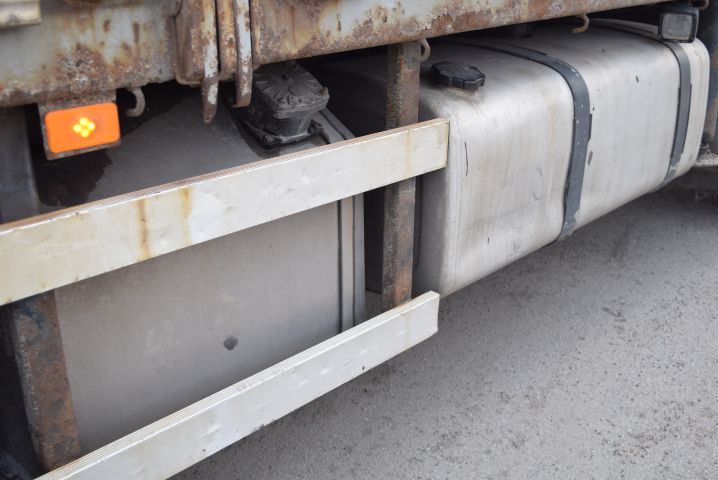 751611-20 Crane truck VOLVO FM9 6X2 JMNLAST C, 2006, Pallet finger crane 16504