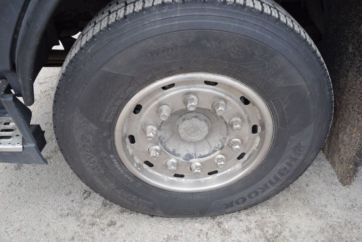 751611-38 Crane truck VOLVO FM9 6X2 JMNLAST C, 2006, Pallet finger crane 16504