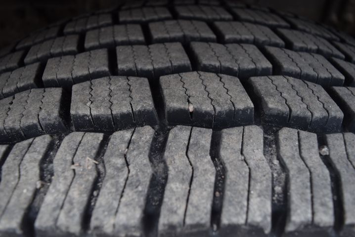 751611-39 Crane truck VOLVO FM9 6X2 JMNLAST C, 2006, Pallet finger crane 16504