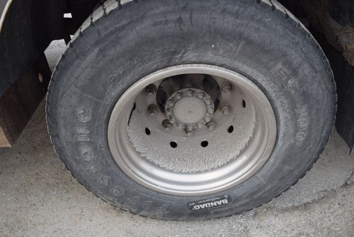 751611-46 Crane truck VOLVO FM9 6X2 JMNLAST C, 2006, Pallet finger crane 16504