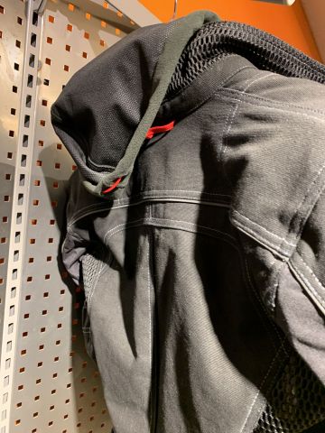 744256-4 Mc Jacka Halvarsson size XS