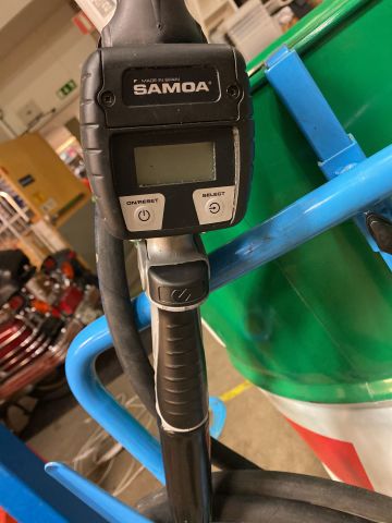 746188-2 Oil station, trolley with electric pump / filling handle Samoa