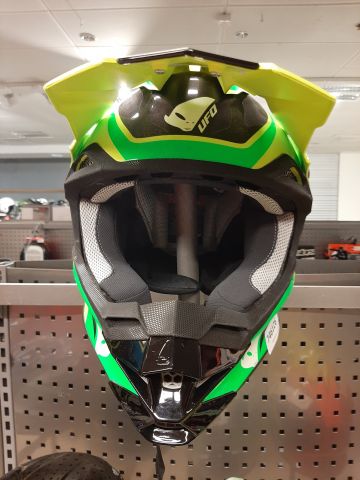 746126-2 Helmet - UFO, size S