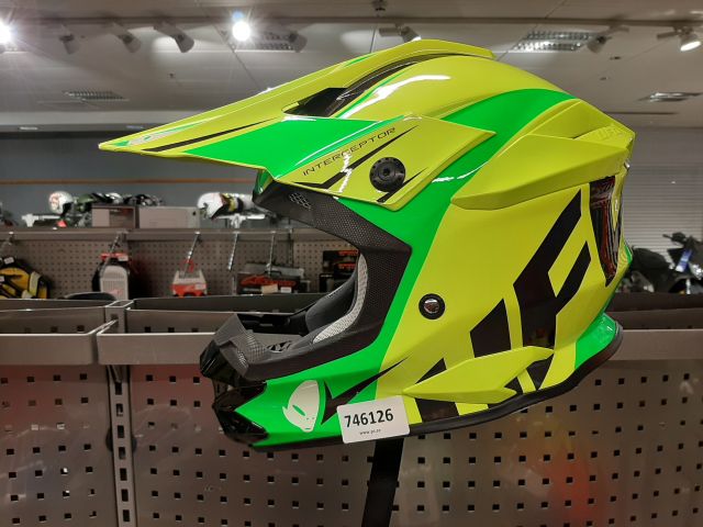 746126-3 Helmet - UFO, size S