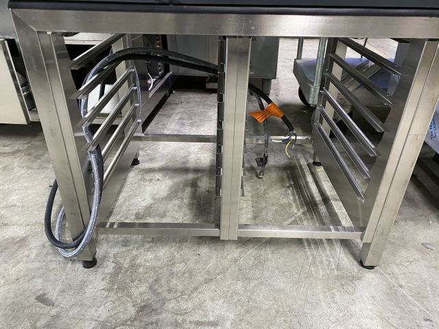 751338-5 New Rational iCombi Pro 10-1 / 1 from 2020 with floor stand for 14 GN1 / 1. Connected never used