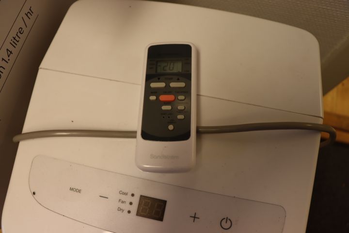 658932-4 Portable Air-Condition