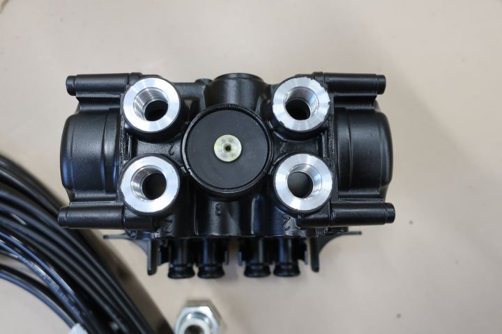 749923-3 4 pcs trailer components WABCO ABS VCS II / 2M