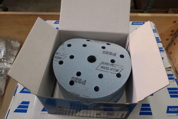 749925-1 Slipark Norton Ceramic 150x18 mm (8 x 100-pack)