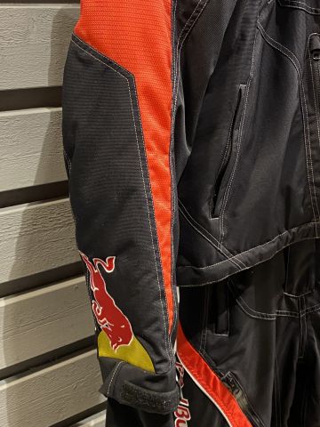 745357-6 Snowmobile rack - KINI / Red Bull "Snowmobile" Size: XL