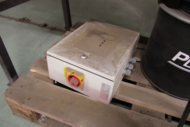 718652-14 Plymovent - Extraction with collector and filter