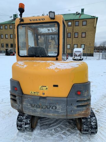 756707-6 Track excavator Volvo EC35 -2006 (2215.7h) with rototilt and bucket