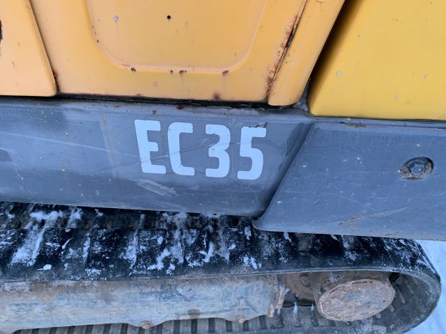 756707-10 Track excavator Volvo EC35 -2006 (2215.7h) with rototilt and bucket