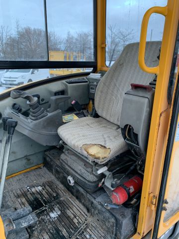 756707-20 Track excavator Volvo EC35 -2006 (2215.7h) with rototilt and bucket