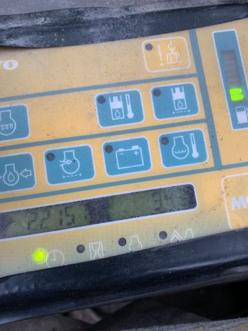 756707-24 Track excavator Volvo EC35 -2006 (2215.7h) with rototilt and bucket