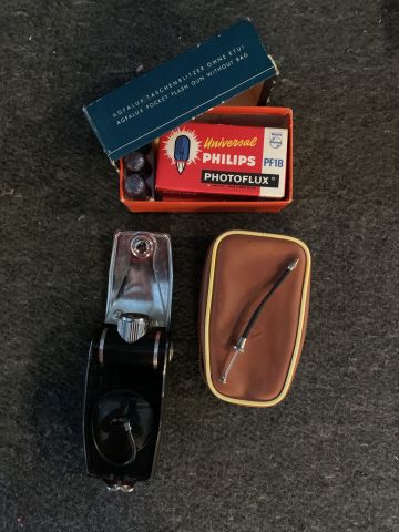 686413-6 Vintage camera Agfa isolette 2 with accessories