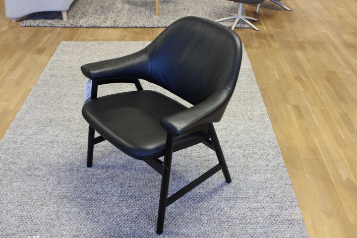 677125-5 Armchair black leather Brunstad Bris