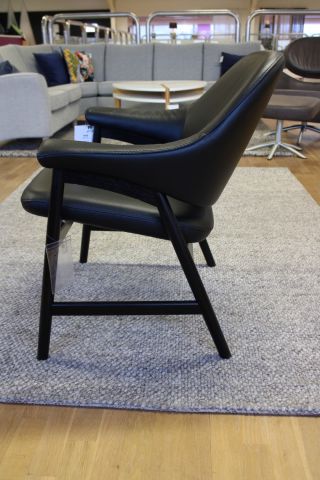 677125-7 Armchair black leather Brunstad Bris