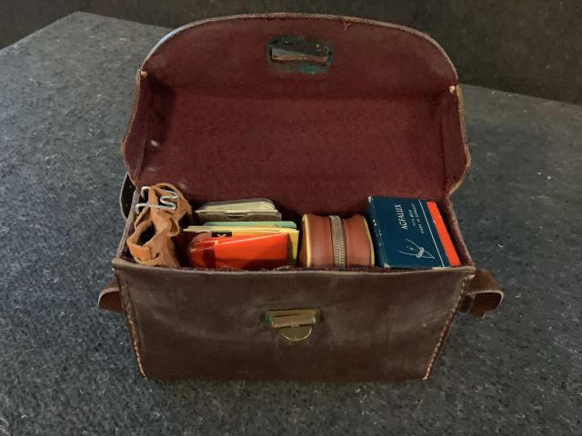 686413-9 Vintage camera Agfa isolette 2 with accessories