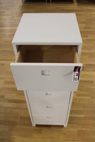 677107-3 Chest of five drawers Viggo