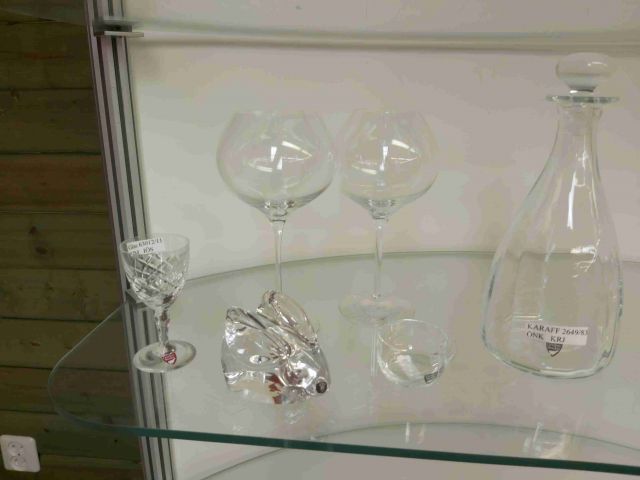 757322-2 Lot with Orrefors glass products