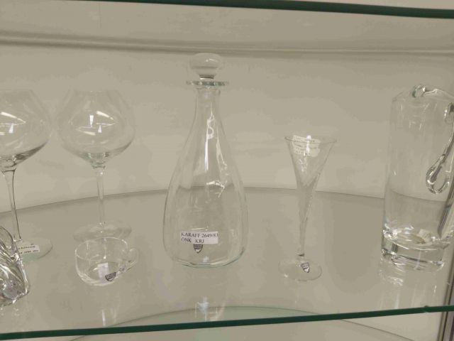 757322-3 Lot with Orrefors glass products