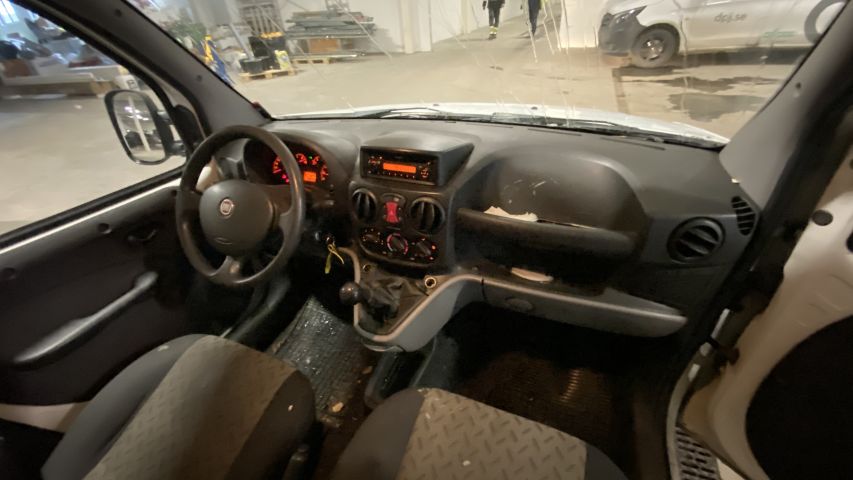 745377-30 Fiat Doblò Cargo Maxi 1.3 JTD - 2008 - FCY863