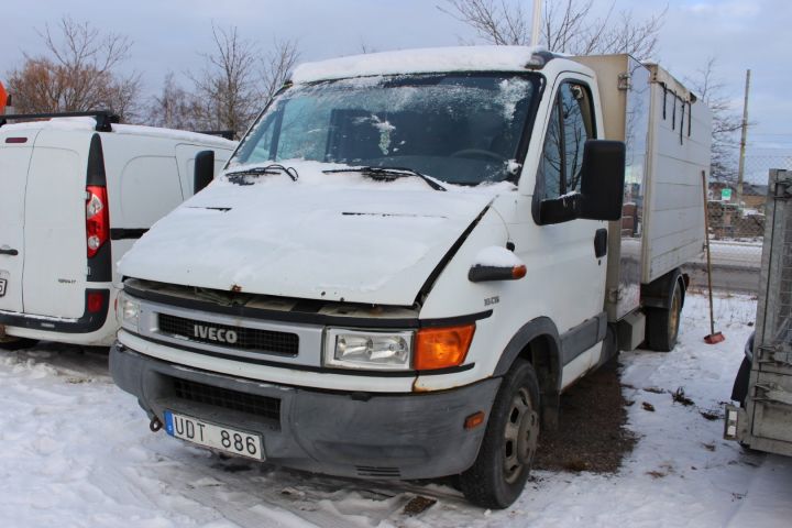 757572-1 Iveco Daily 2.8D Chassis, 2004, 143 hp (223778 km) -2004, New Info